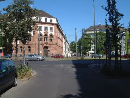  Bild: Kreuzung H&uuml;ttenstr. / Corneliusstr. / Luisenstr. / Karl-Rudolf-Str., Richtung Osten 