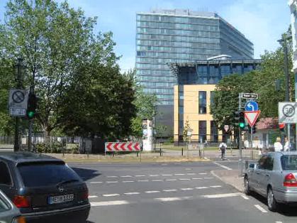  Bild: Kreuzung Neusser Str. / D&uuml;sselstr., Richtung Westen 