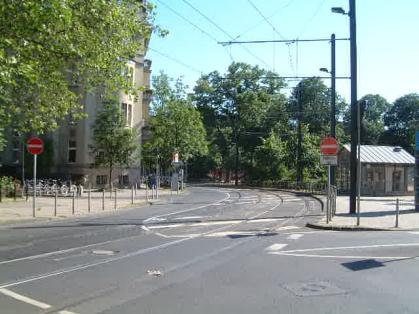  Bild: Kreuzung F&uuml;rstenwall / Helmholtzstr. / Antoniusstr. / F&uuml;rstenplatz, Richtung S&uuml;denS&uuml;dwesten 