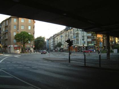  Bild: Kreuzung Corneliusstr. / F&auml;rberstr. / Erasmusstr. / Heeresbachstr., Richtung S&uuml;denS&uuml;dwesten 
