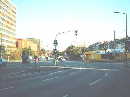  Bild: Kreuzung Mecumstr. / Auf'm Hennekamp, Richtung S&uuml;den 