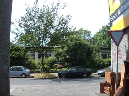  Bild: Kreuzung Robert-Luther-Str. / Suitbertusstr., Richtung S&uuml;denS&uuml;dwesten 